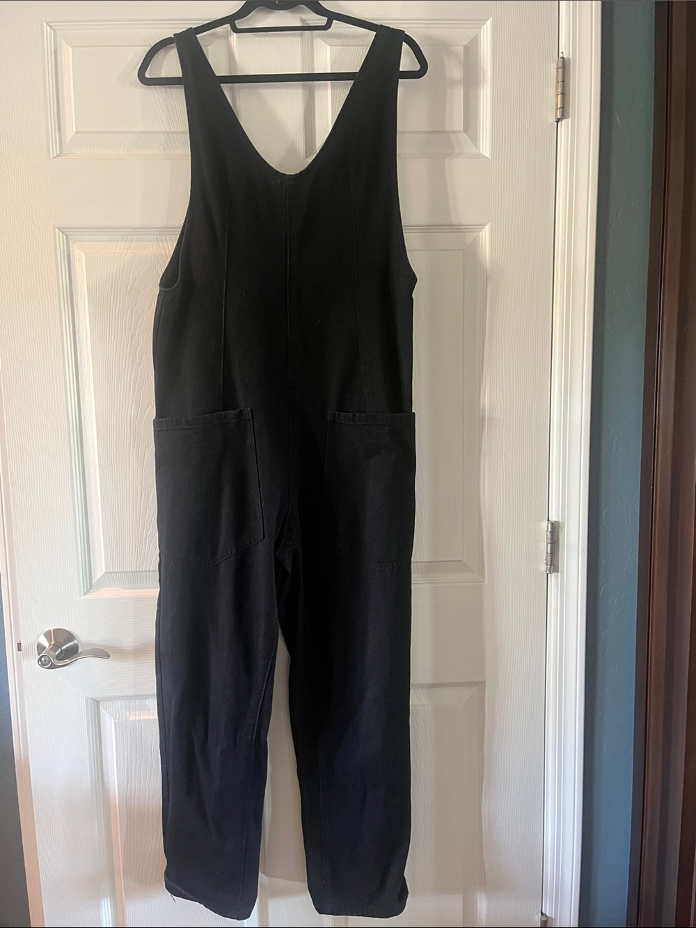 Amazon Black Sleeveless Jumpsuit with Front Pockets